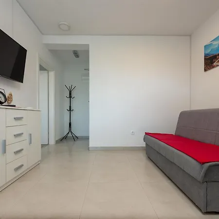 Appartement 1 Bedroom Amazing In Bibinje