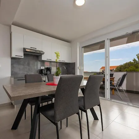 1 Bedroom Amazing In *